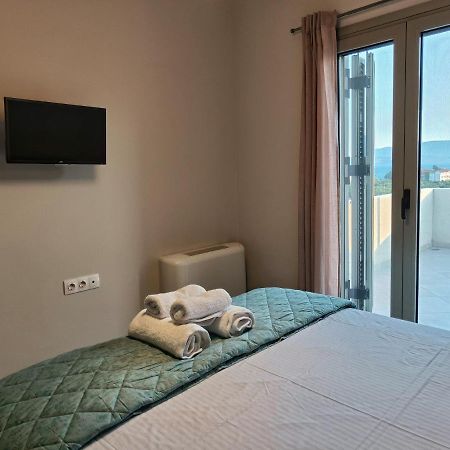 Ferienwohnung Gythio Mare Apt Mavrovoúnion Exterior foto