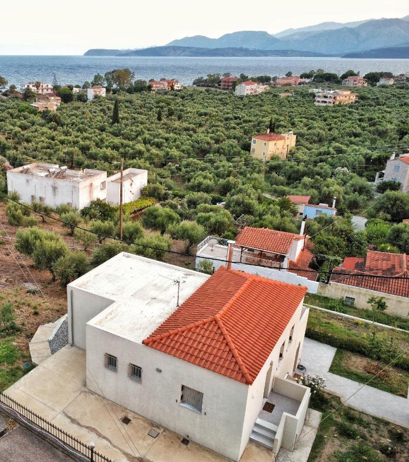 Ferienwohnung Gythio Mare Apt Mavrovoúnion Exterior foto